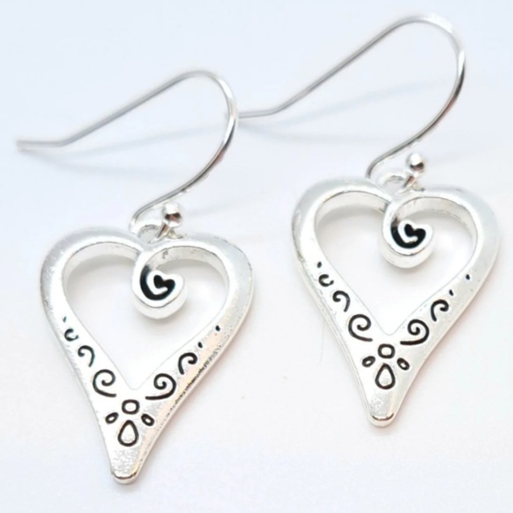Fashion Jewelry OS antique silver BOHO hollow heart lightweight dangle earrings